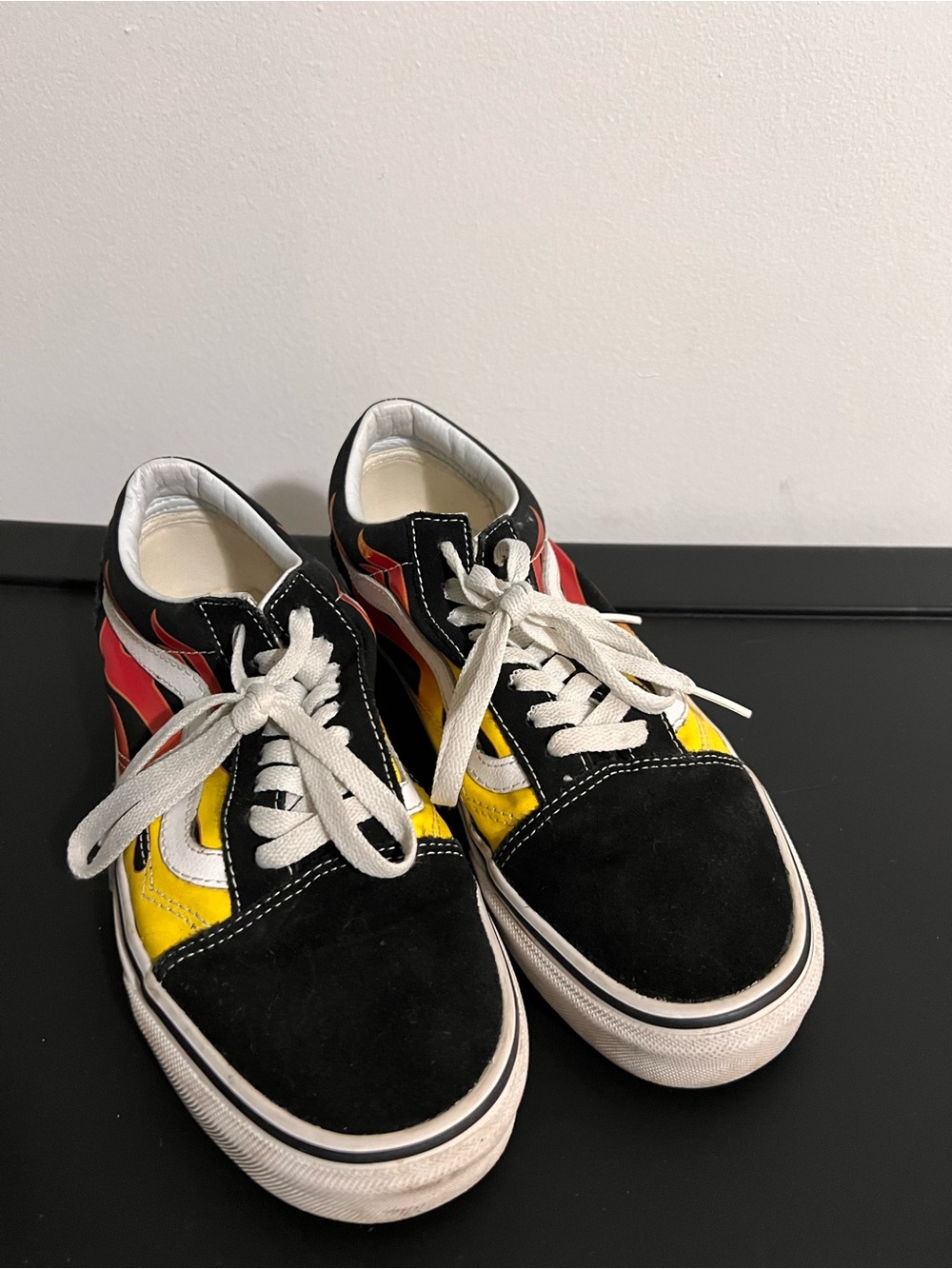 Vans Vans Old Skool Flame wall “off the wall “ Low-Top Lace Sneakers